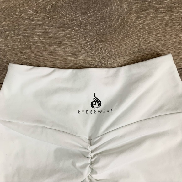 Ryderwear Women's Biker Shorts High Rise Waist Scrunched Bum White Size Small - Picture 7 of 9